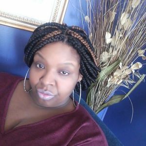 Meet your Posher, Stacy